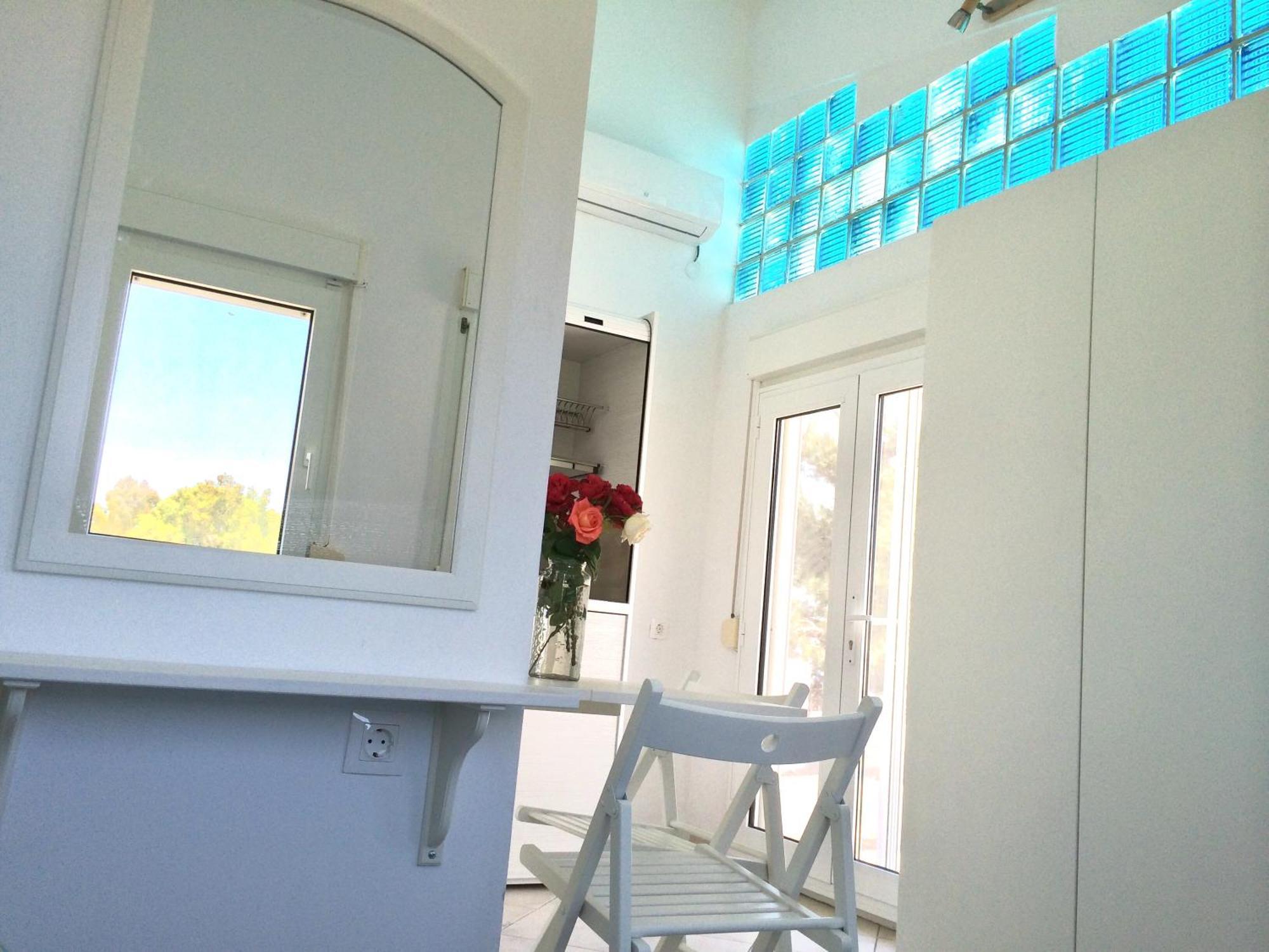 Acapus Studios Toroni Room photo