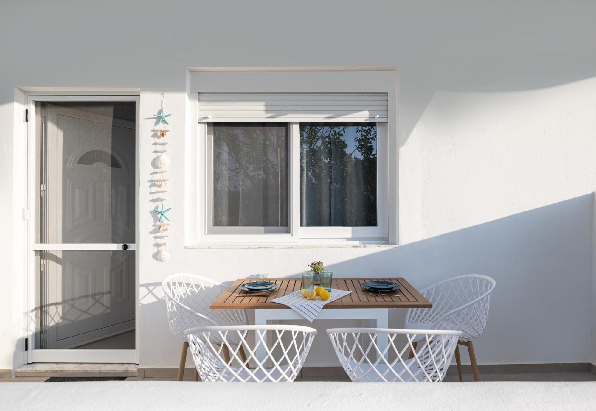 Acapus Studios Toroni Room photo